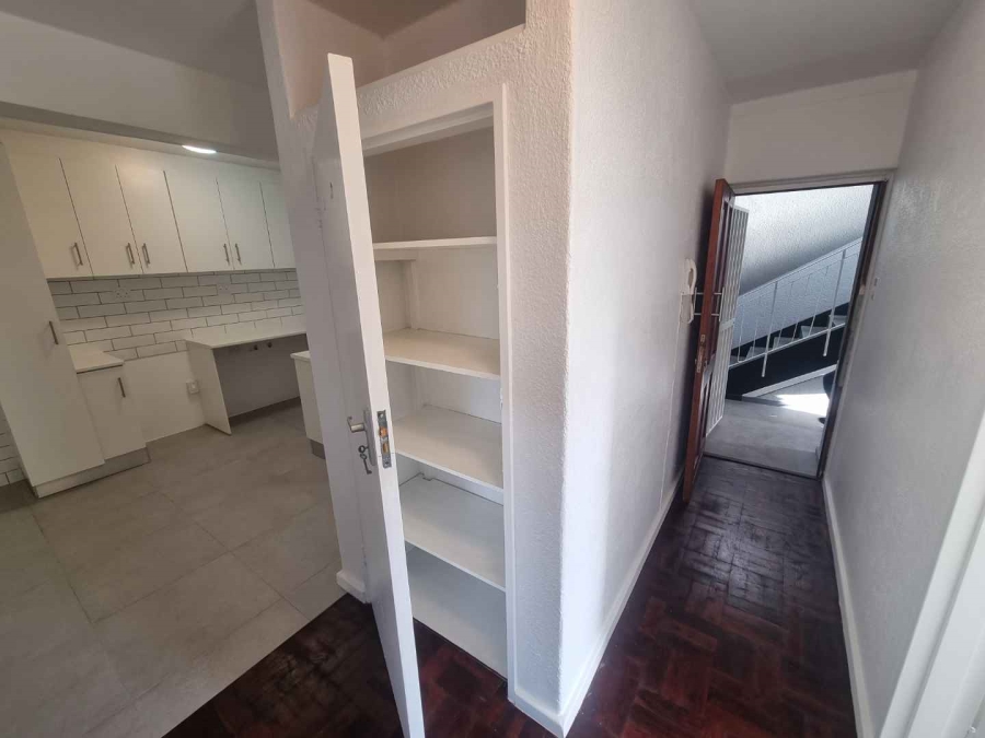 2 Bedroom Property for Sale in Tamboerskloof Western Cape